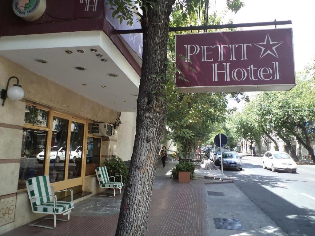 Hotel Petit Mendoza